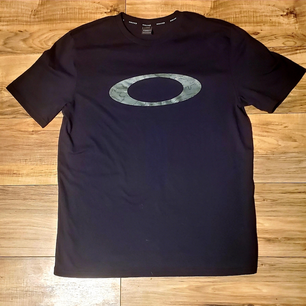 Oakely- "Topographical" graphic print T-shirt